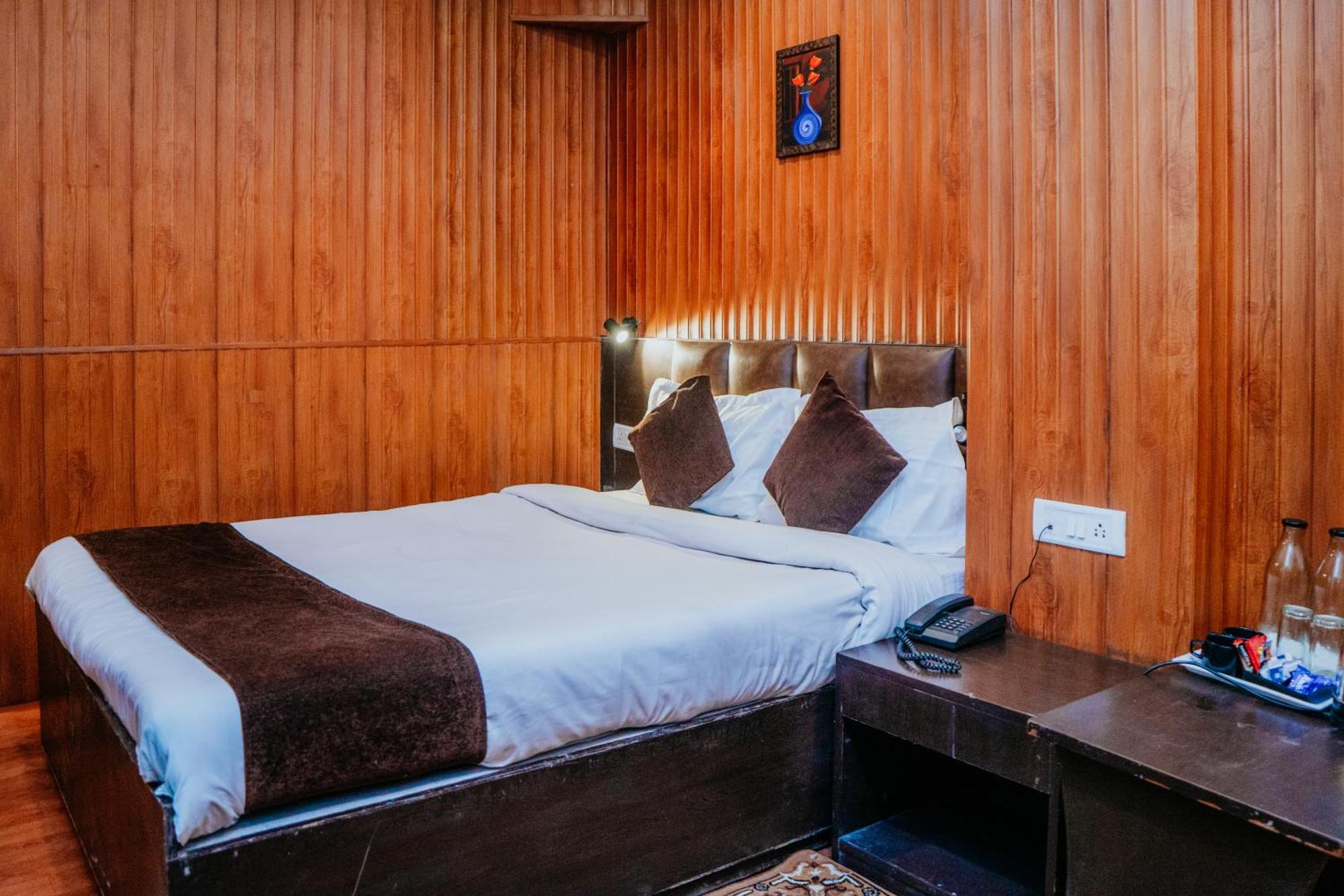 Hotel Siddhi Vinayak Regency, Mg Marg 甘托克 外观 照片