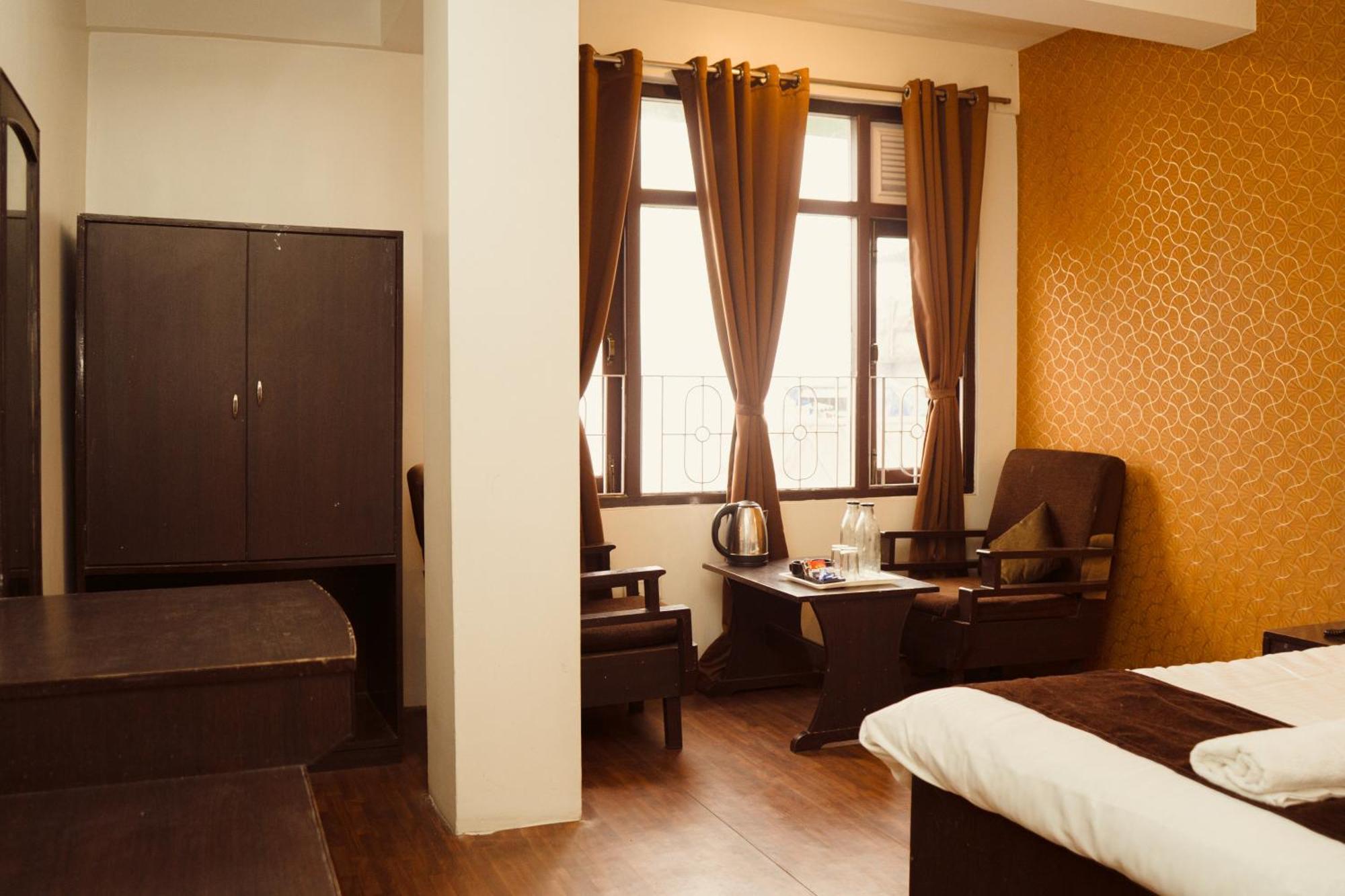 Hotel Siddhi Vinayak Regency, Mg Marg 甘托克 外观 照片