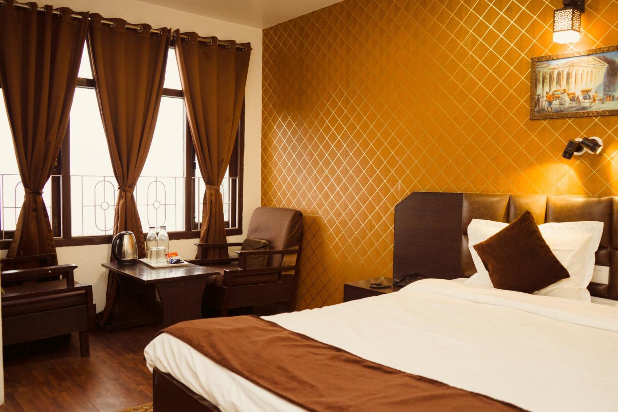 Hotel Siddhi Vinayak Regency, Mg Marg 甘托克 外观 照片